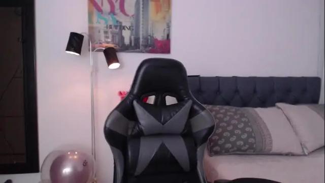 Image 2 of miawilson_1 Stream on Chaturbate on 2 months ago