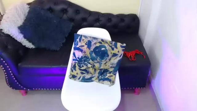 Image 7 of miawine_cg Stream on Chaturbate on 14 months ago