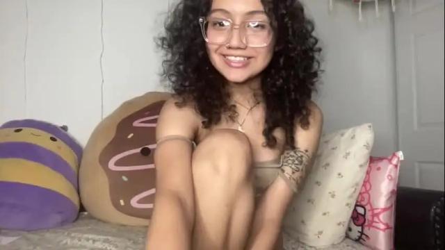 Image 12 of miaxrain Stream on Chaturbate on 1 month ago