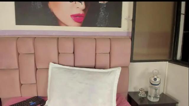 Image 10 of micaelahott_ Stream on Chaturbate on 1 month ago