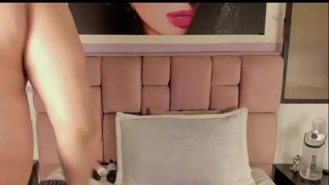 Image 8 of micaelahott_ Stream on Chaturbate on 24 days ago