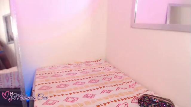 Image 11 of michaela_cox Stream on Chaturbate on 3 days ago