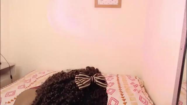 Image 2 of michaela_cox Stream on Chaturbate on 1 month ago
