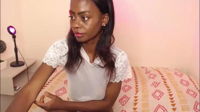 Image 2 of michaela_cox Stream on Chaturbate on 5 days ago