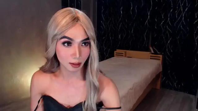 Image 2 of michaelagoddess Stream on Chaturbate on 4 days ago