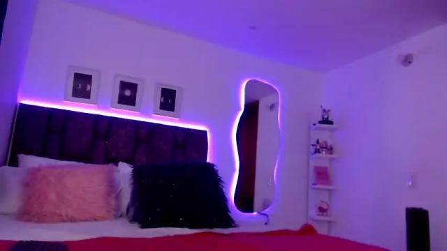 Image 2 of michel_morrinson Stream on Chaturbate on 14 months ago