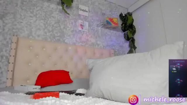 Image 8 of michele_ross Stream on Chaturbate on 13 months ago