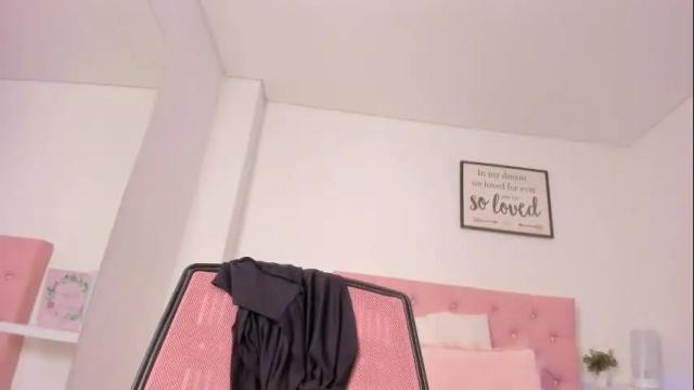 Image 2 of michell_taylor__ Stream on Chaturbate on 2 months ago