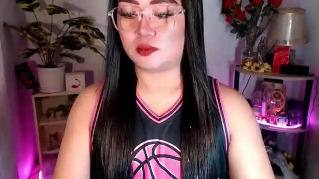 Image 8 of michellechannelxxx Stream on Chaturbate on 29 days ago