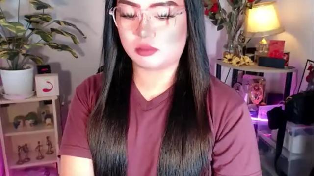 Image 4 of michellechannelxxx Stream on Chaturbate on 2 days ago