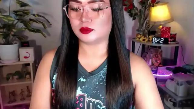 Image 3 of michellechannelxxx Stream on Chaturbate on 17 hours ago