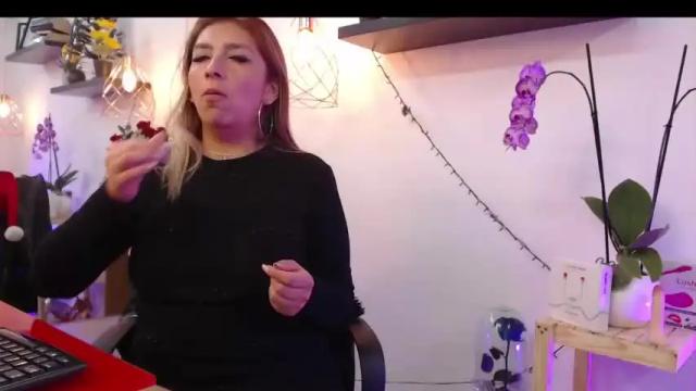 Image 10 of michelledumont Stream on Chaturbate on 22 months ago
