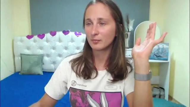 Image 7 of michellee11 Stream on Chaturbate on 5 months ago