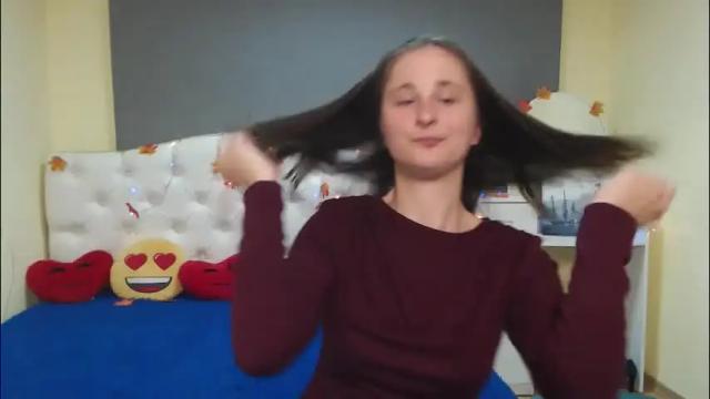 Image 4 of michellee11 Stream on Chaturbate on 2 months ago