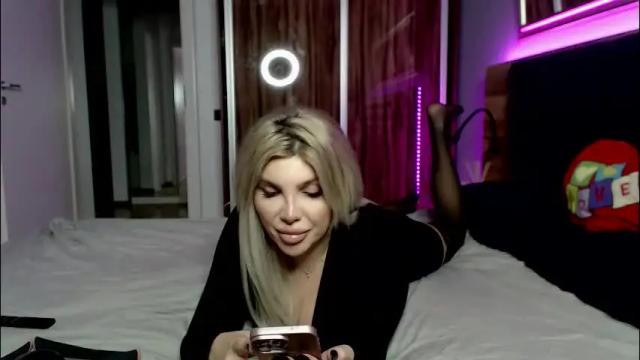 Image 4 of michelleishere Stream on Chaturbate on 28 days ago