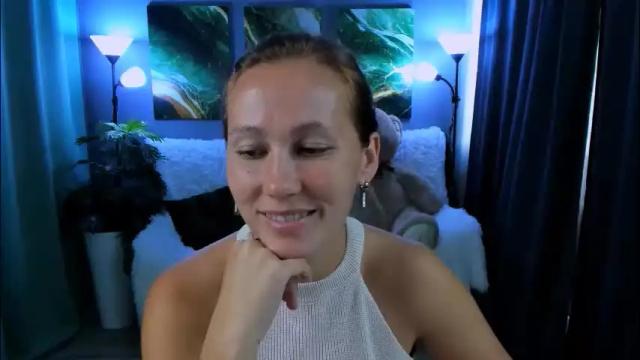 Image 2 of michelleortis Stream on Chaturbate on 2 months ago