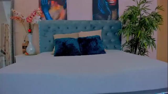 Image 12 of michellereys Stream on Chaturbate on 10 days ago