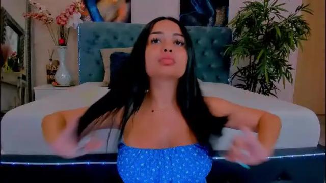 Image 4 of michellereys Stream on Chaturbate on 4 days ago