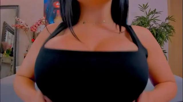 Image 4 of michellereys Stream on Chaturbate on 20 hours ago