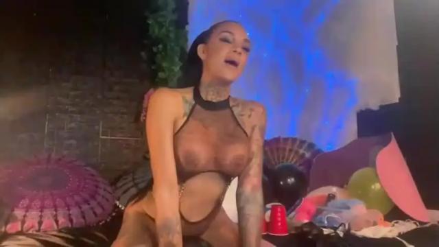 Image 2 of michellesyx Stream on Chaturbate on 18 months ago