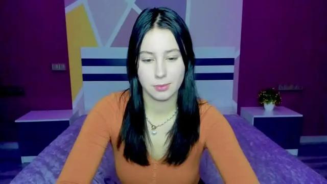 Image 7 of michelmorton Stream on Chaturbate on 16 months ago