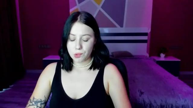 Image 2 of michelmorton Stream on Chaturbate on 22 months ago