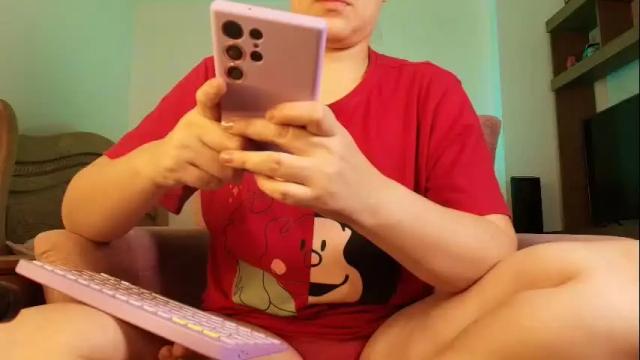 Image 2 of mickekim Stream on Chaturbate on 1 month ago