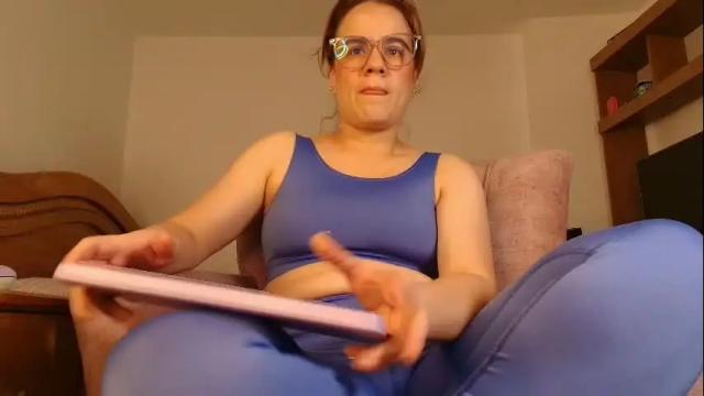 Image 12 of mickekim Stream on Chaturbate on 21 days ago