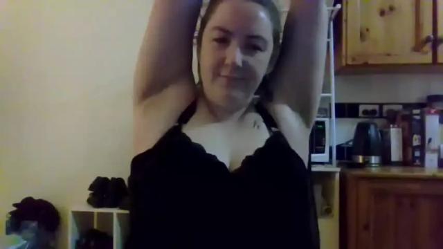 Image 6 of mickeybeebop Stream on Chaturbate on 19 months ago