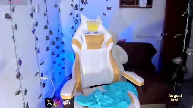 Image 2 of midnight_angell Stream on Chaturbate on 2 months ago