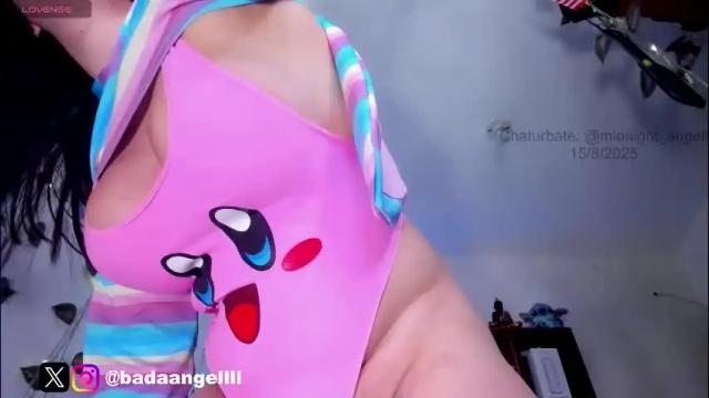 Image 11 of midnight_angell Stream on Chaturbate on 2 months ago