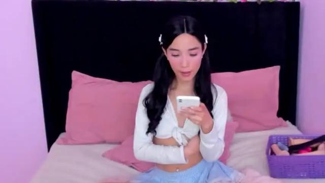 Image 2 of midori_bak_ Stream on Chaturbate on 15 months ago