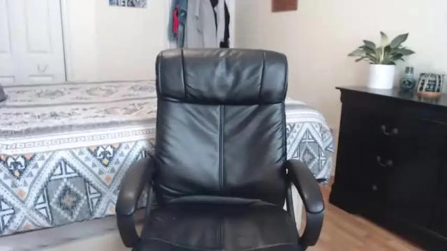 Image 6 of midsummernightsdream Stream on Chaturbate on 12 months ago
