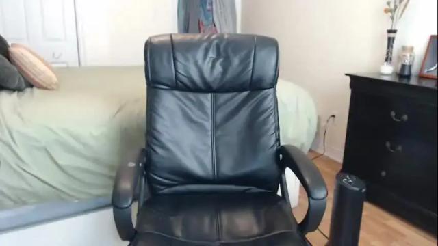 Image 2 of midsummernightsdream Stream on Chaturbate on 7 months ago