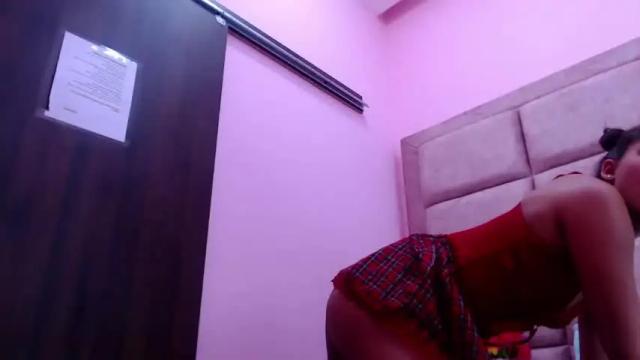 Image 6 of miel_canela Stream on Chaturbate on 19 months ago