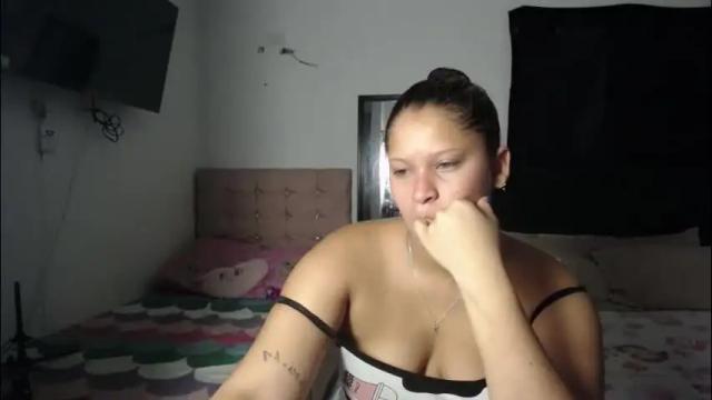 Image 12 of miel_canela Stream on Chaturbate on 1 month ago