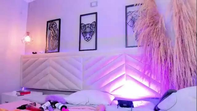 Image 2 of miia__baker Stream on Chaturbate on 1 month ago