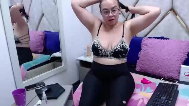 Image 12 of miia_big1boobs Stream on Chaturbate on 12 months ago