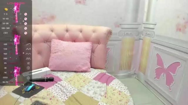 Image 6 of miia_cutte19 Stream on Chaturbate on 18 months ago