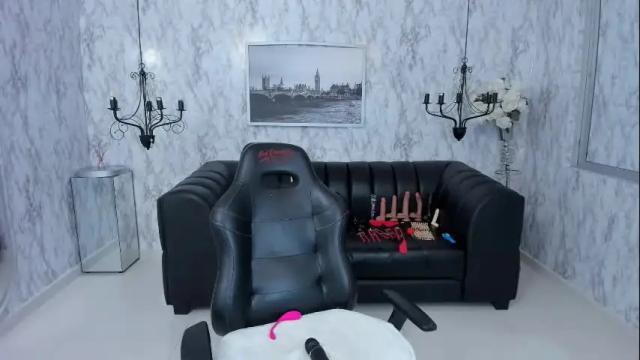 Image 3 of miia_foxy_ Stream on Chaturbate on 1 month ago