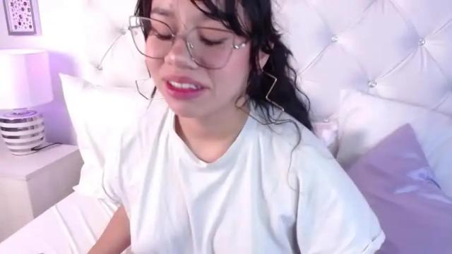 Image 10 of miia_foxyy Stream on Chaturbate on 23 months ago