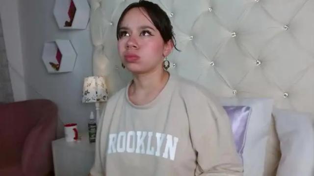 Thumbnail 1, miia_foxyy's Stream at Chaturbate, 22 months ago