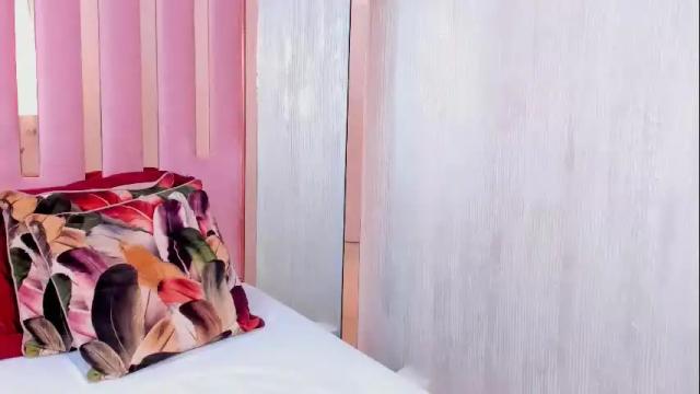 Image 12 of miia_palmerr Stream on Chaturbate on 1 month ago