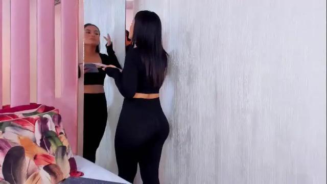 Image 6 of miia_palmerr Stream on Chaturbate on 1 month ago