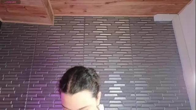 Image 2 of miia_zarate Stream on Chaturbate on 5 days ago