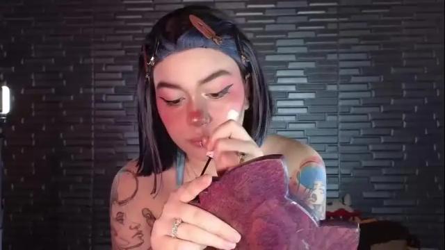 Image 11 of miia_zarate Stream on Chaturbate on 1 month ago