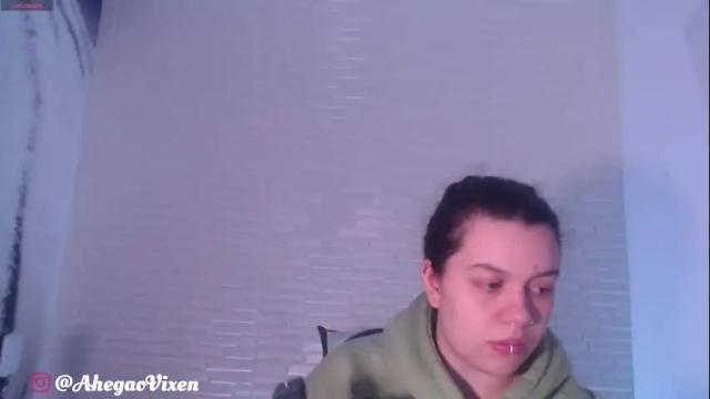 Image 3 of miia_zarate Stream on Chaturbate on 1 month ago
