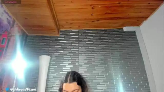 Image 3 of miia_zarate Stream on Chaturbate on 1 month ago
