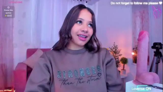 Image 10 of miiaa7_ Stream on Chaturbate on 25 days ago