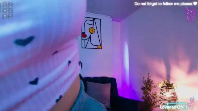 Image 3 of miiaa7_ Stream on Chaturbate on 21 days ago